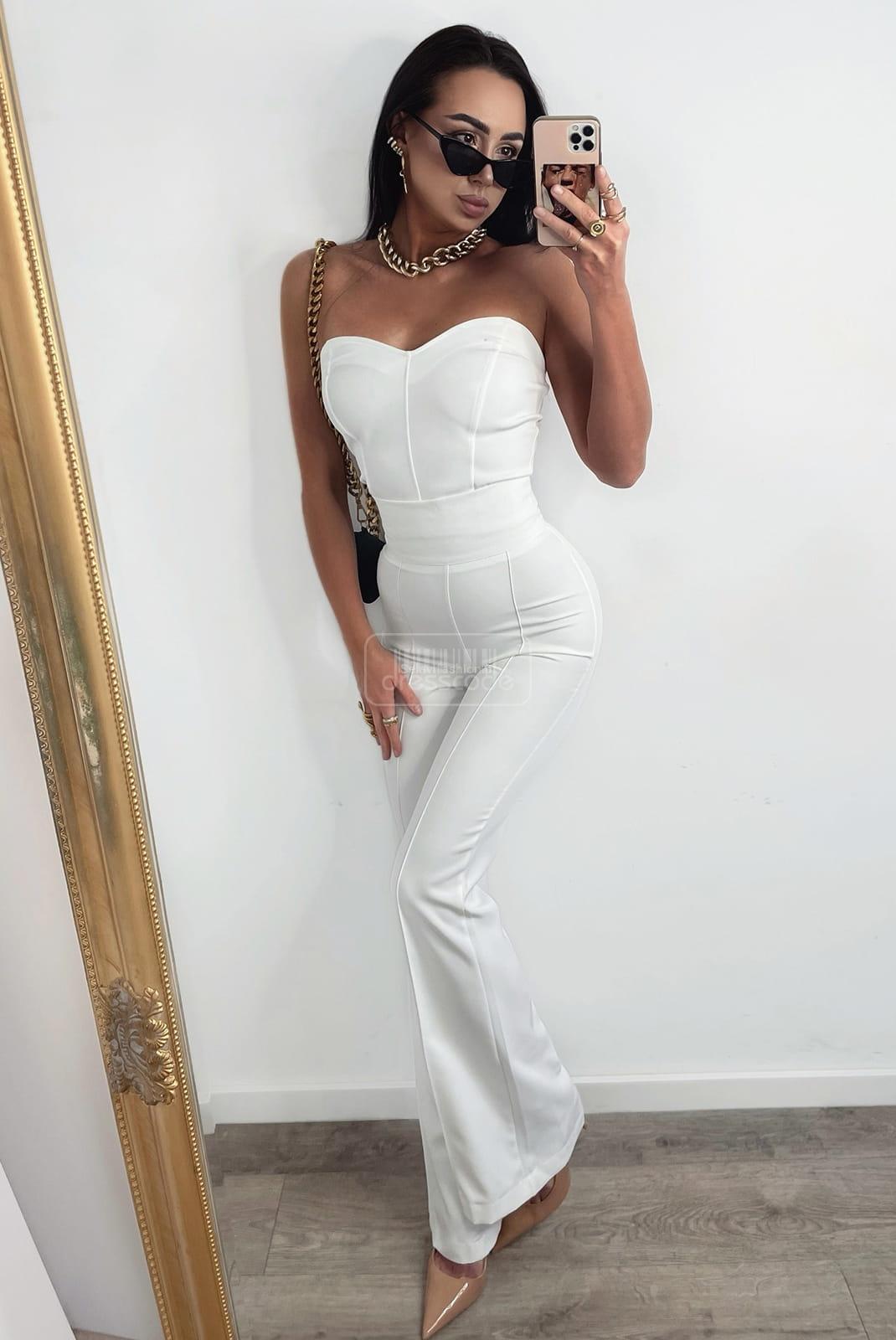 Szerokie-elegancki-spodnie-dzwony-LaMilla-biale-w-Selavifashion.pl-2