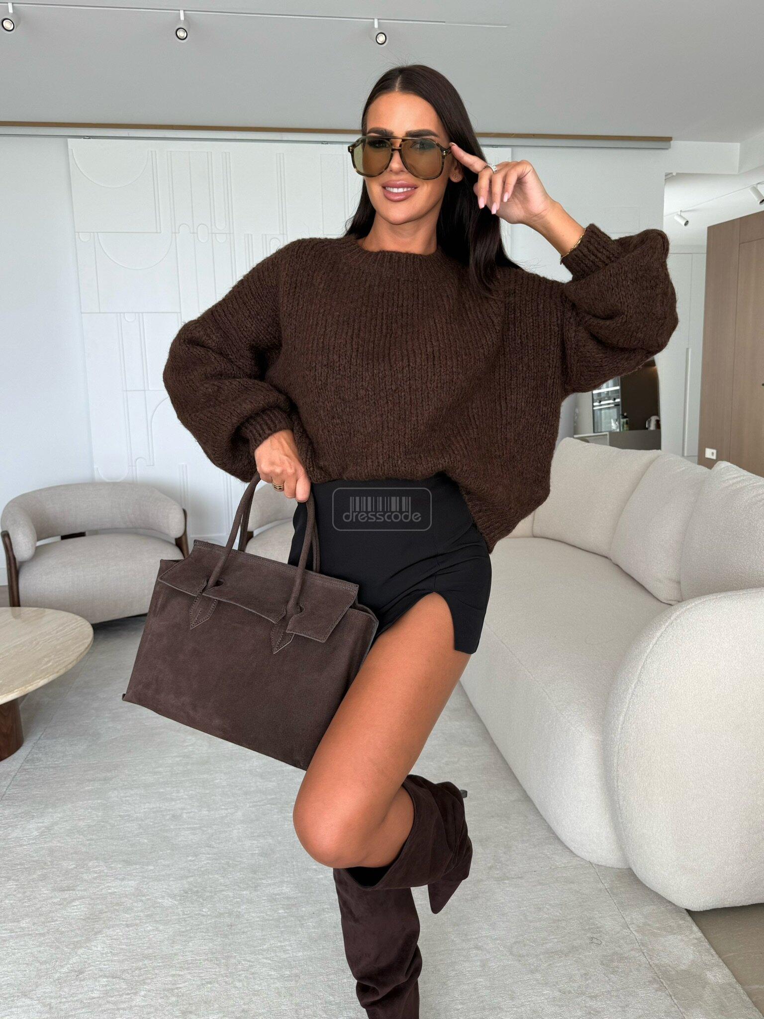 sweter-allly-czekoladowy_3