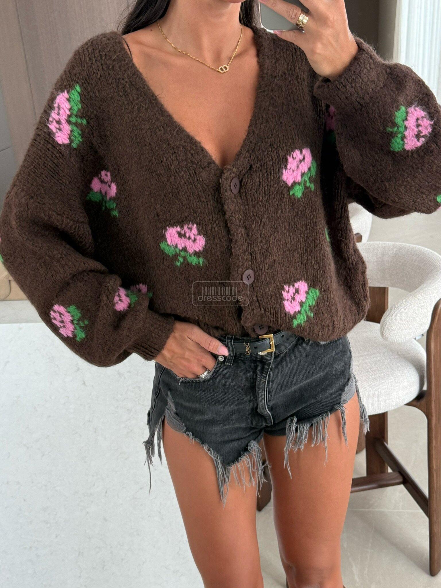 sweter-garcia-z-kwiatami-czekoladowy_4