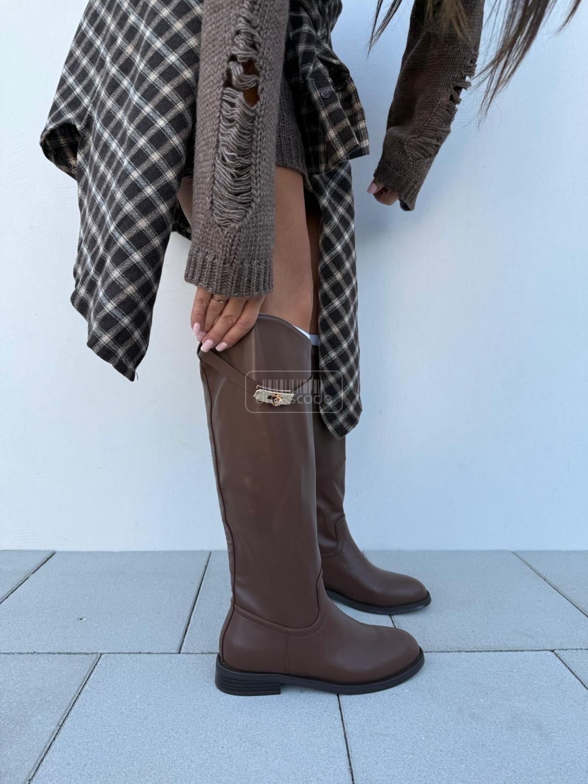 kozaki-aversi-brazowe_13