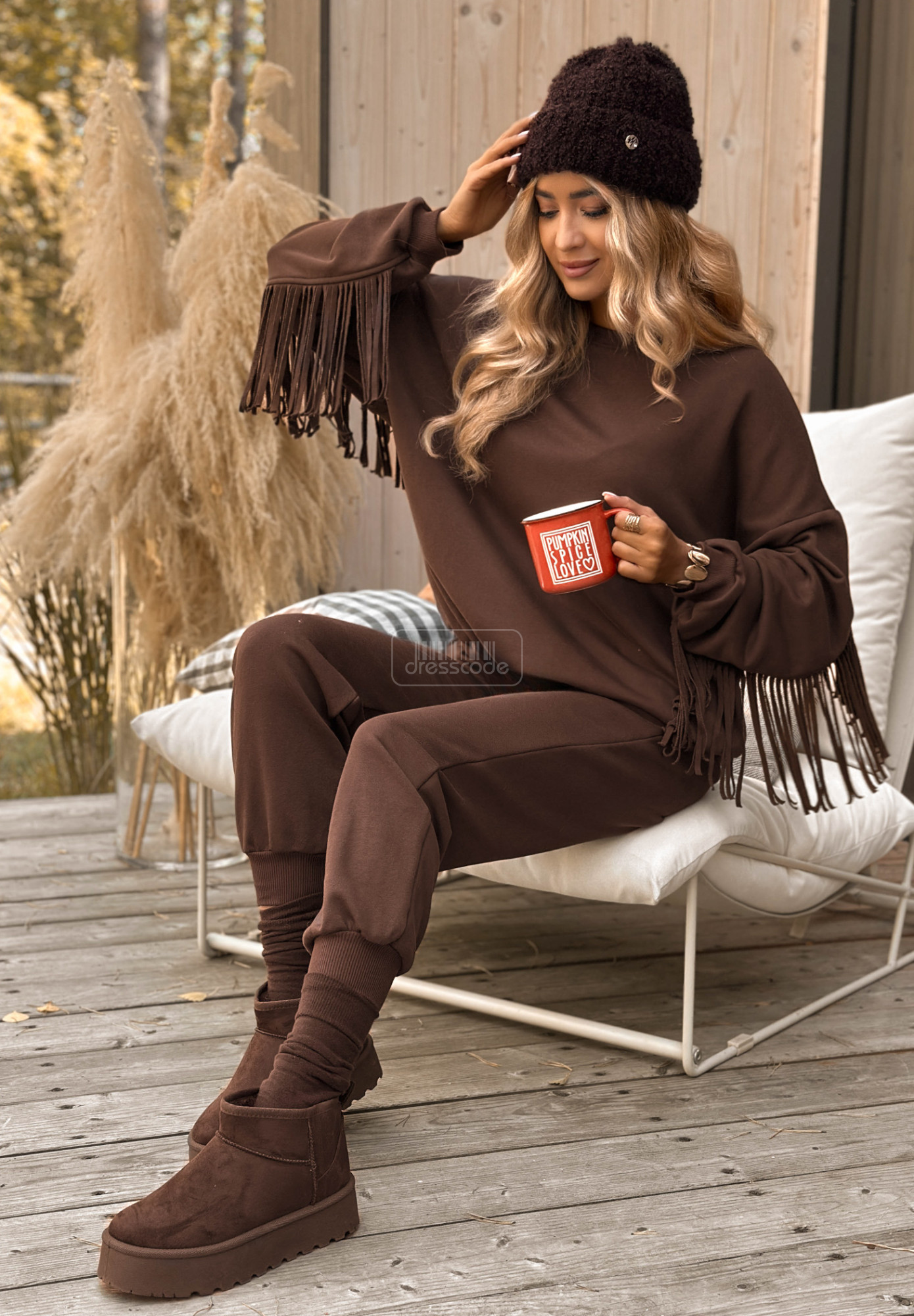 tinywow_teplakova-suprava-so-strapcami-fringe-obsessed-cokoladovy_85026211