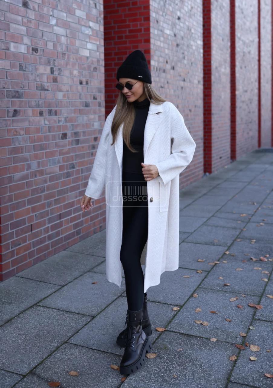 2025-10--1761251699-kt4a2731