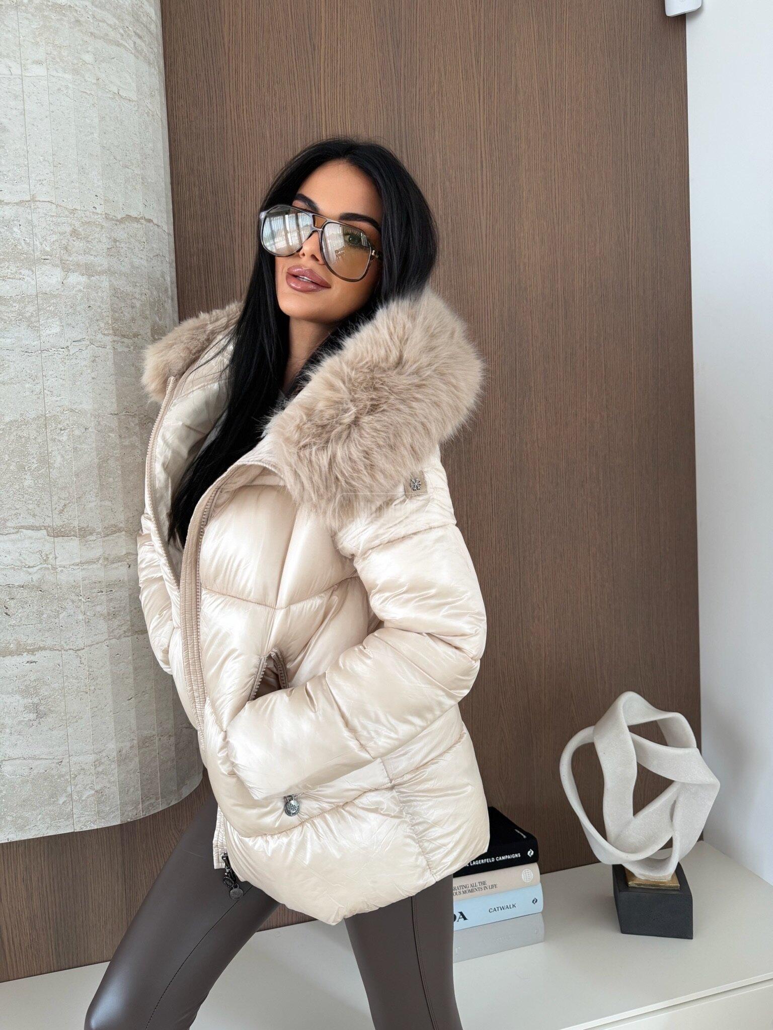 kurtka-adelle-blyszczaca-perlowa_4