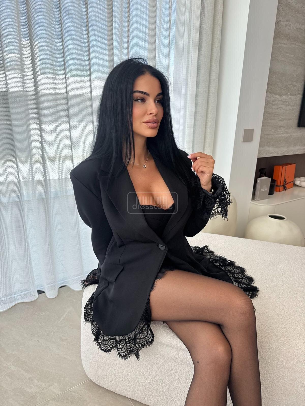 marynarka-danora-z-koronka-czarna_10