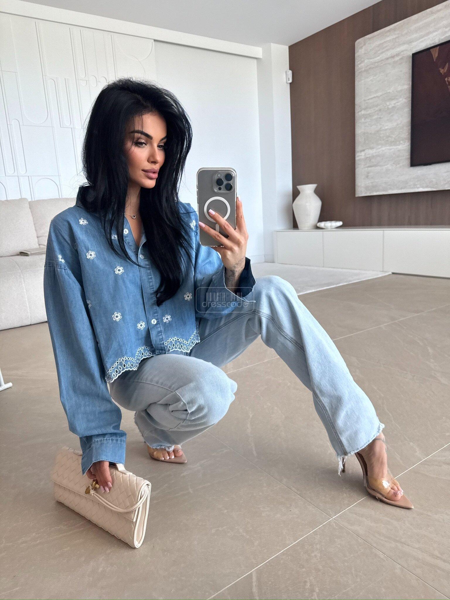 koszula-modella-jeans-w-kwiaty-ciemnoniebieska_11