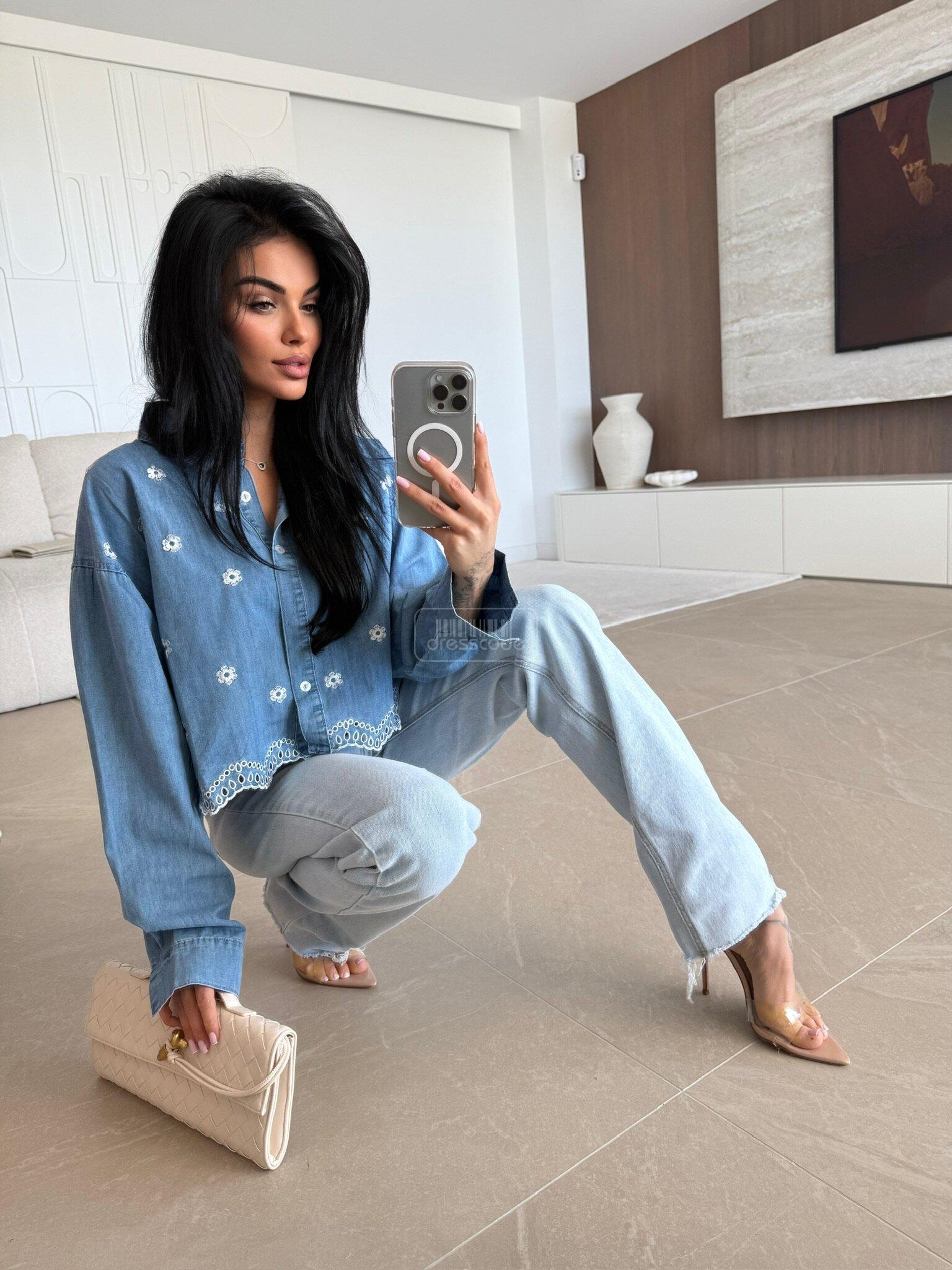 koszula-modella-jeans-w-kwiaty-ciemnoniebieska_3