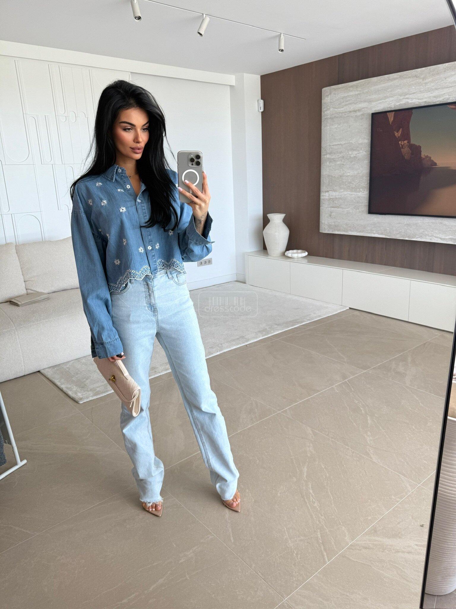 koszula-modella-jeans-w-kwiaty-ciemnoniebieska_6-2