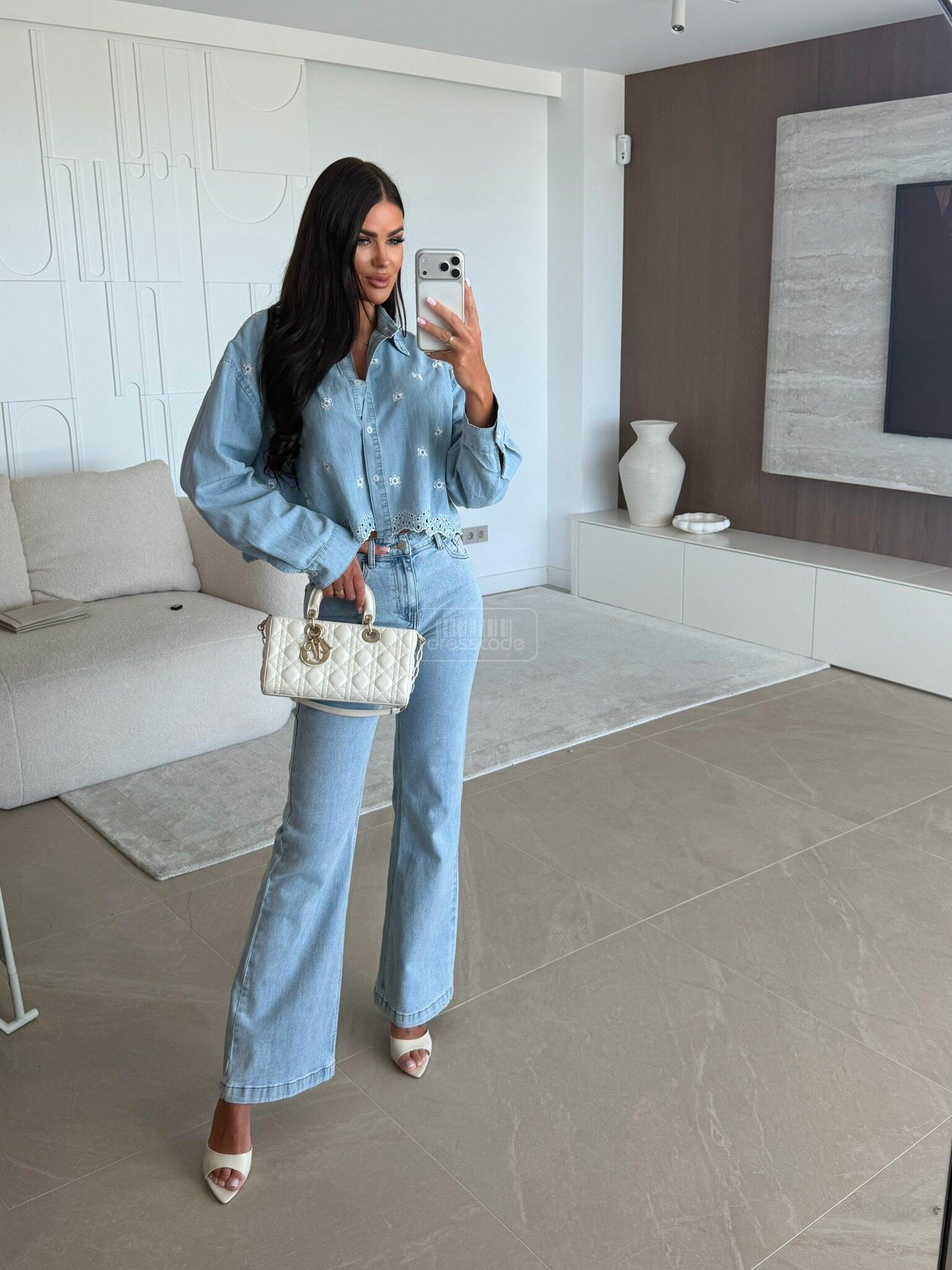 koszula-modella-jeans-w-kwiaty-jasnoniebieska_5