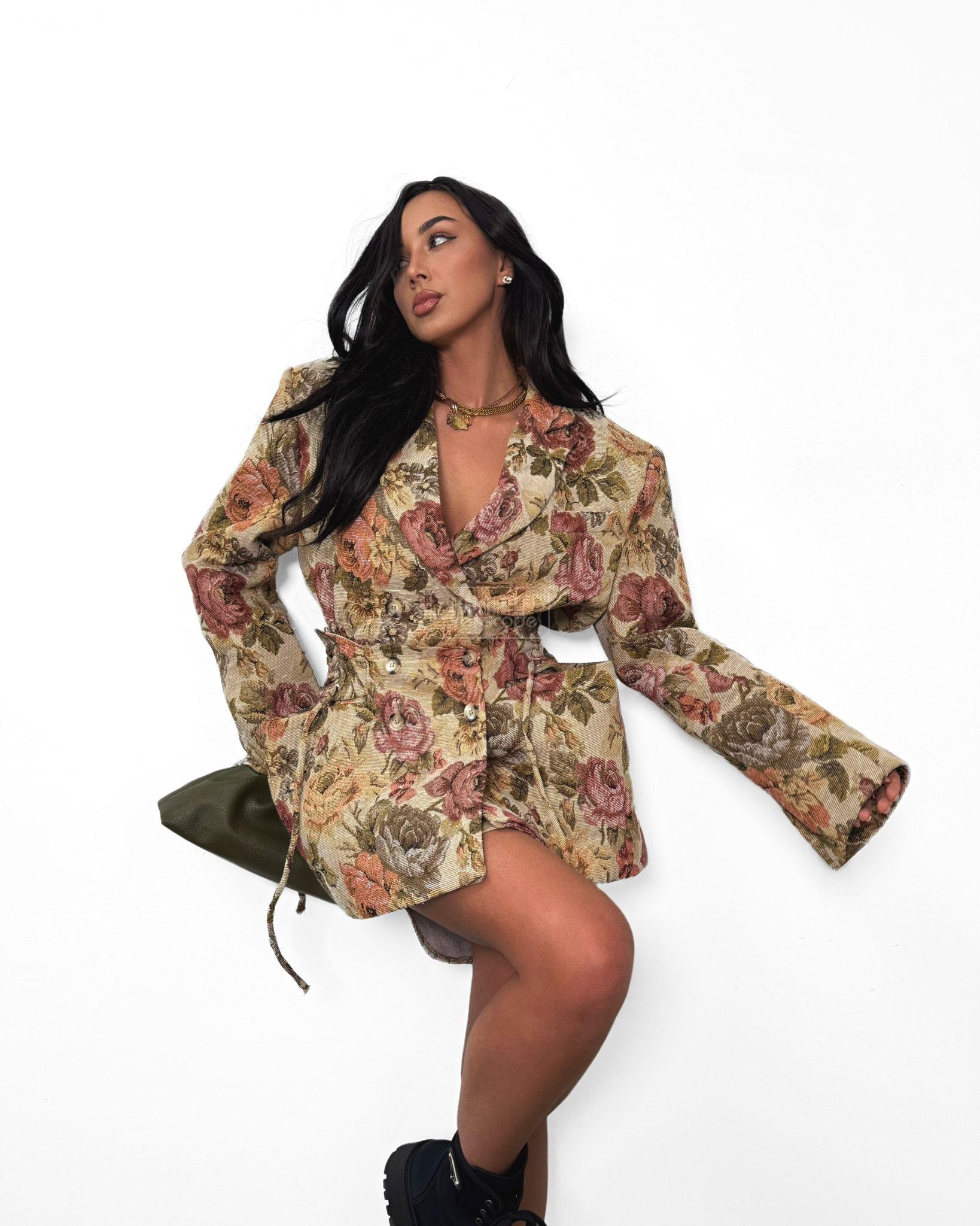 01837b40-481c-4488-a01b-9497a1d3a2c5-2