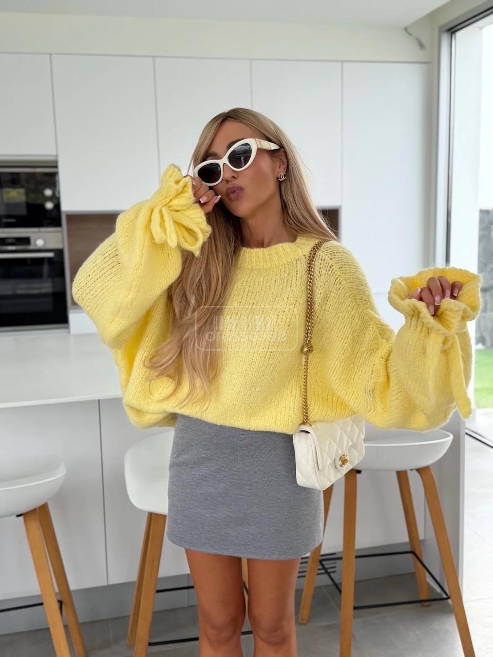 full_oversize-chicaca-sweter-z-kid-moherem-i-welna-zolty-182370